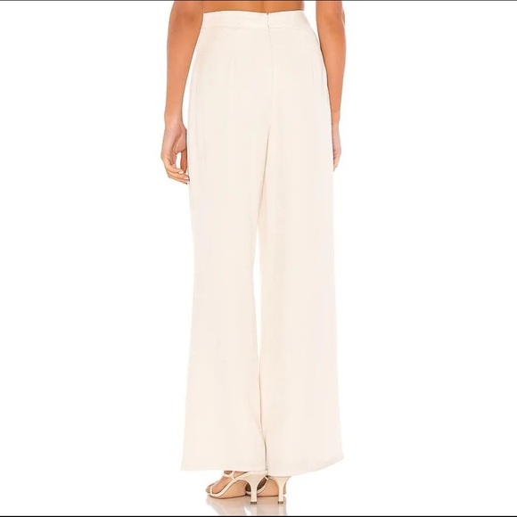 REVOLVE MAJORELLE Norton White Leg Pant In Ivory. - Picture 4 of 5